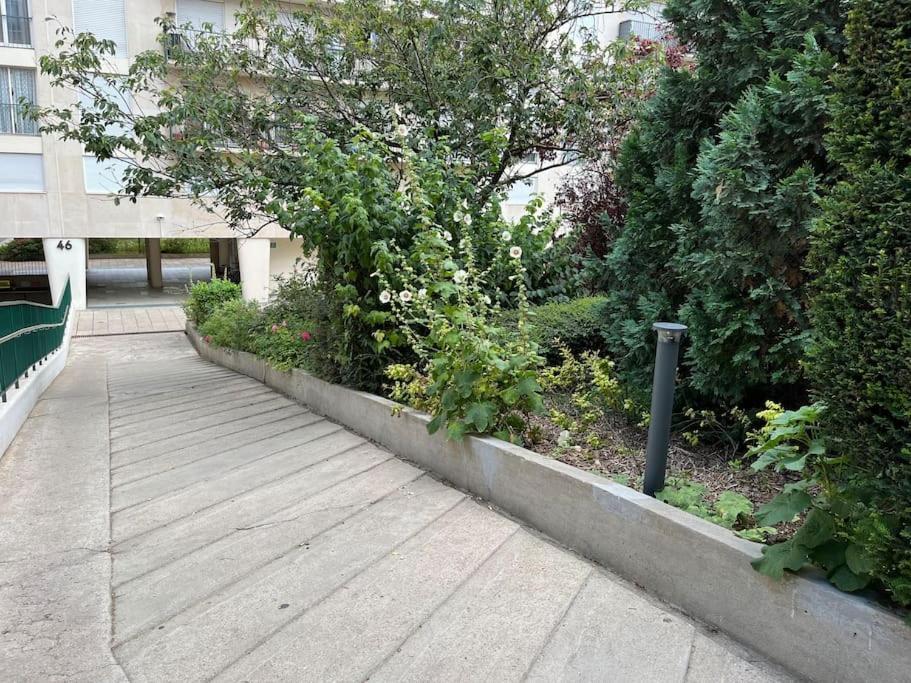 Superbe Appartement Avec Belle Vue Jardin París Exterior foto